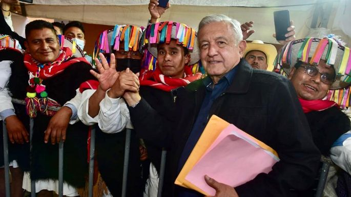 AMLO destaca labor del Ejército en Ocosingo, a 28 años del levantamiento del EZLN: "No hay rencores"