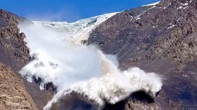 Alpinistas sobreviven a avalancha en las montañas Tian Shan de Kirguistán (Video)