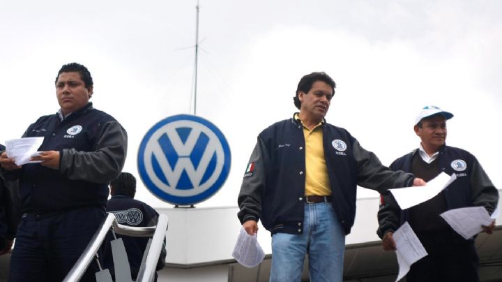 Volkswagen de México y sindicato conjuran huelga al llegar a un acuerdo salarial