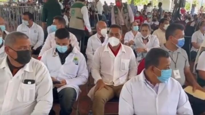 “Es muy egoísta y mezquino” hablar de esclavitud moderna en contratación de médicos cubanos: IMSS