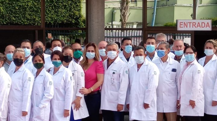 ¿Qué pasó con los amparos contra la contratación de 500 médicos cubanos?