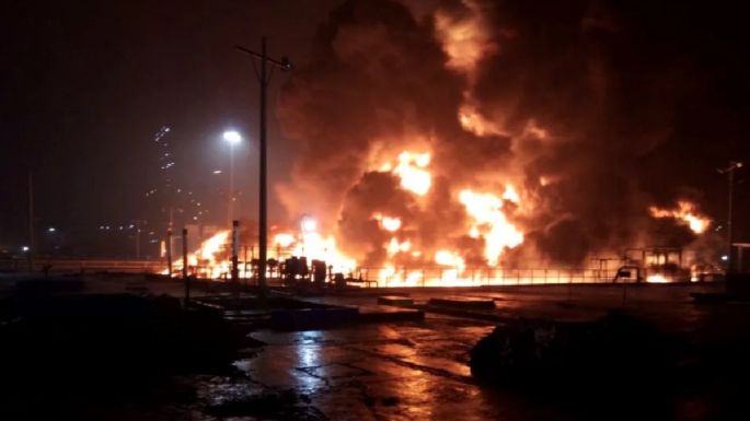 Incendio provocado por tormenta eléctrica en la Refinería Madero deja un contratista de Pemex muerto