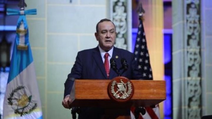 EU anuncia sanciones contra el expresidente de Guatemala por corrupción