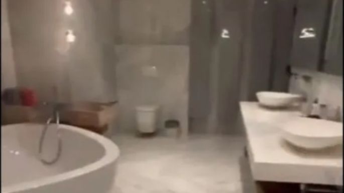 Exhiben en redes video de un baño de la casa de "Alito" Moreno cateada ayer