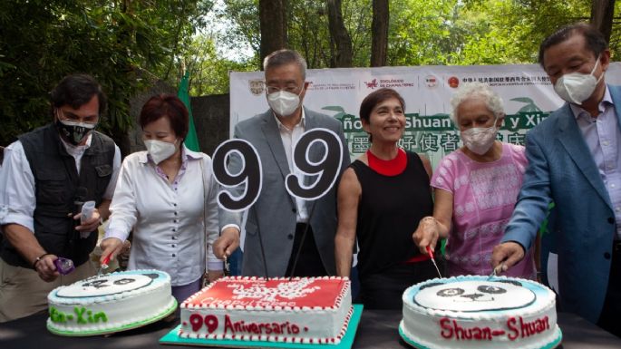 Así fue el festejo por los 99 años del Zoológico de Chapultepec y el cumpleaños de dos pandas (VIdeo)