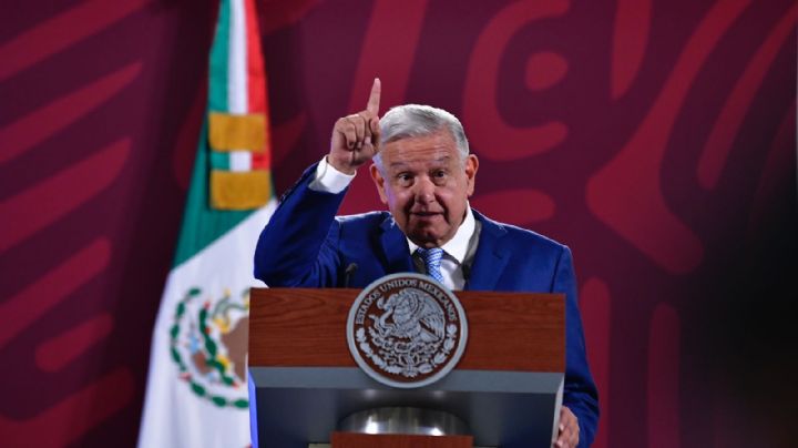 Standard & Poor's ratifica la calificación de México y mejora la perspectiva a estable: AMLO