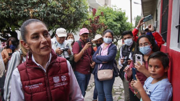 En Iztapalapa, Sheinbaum da “tour” a presidentas del DIF para mostrar el programa Barrio Adentro