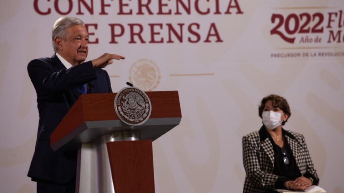 Delfina Gómez "ha hecho un trabajo excepcional" en la SEP: AMLO