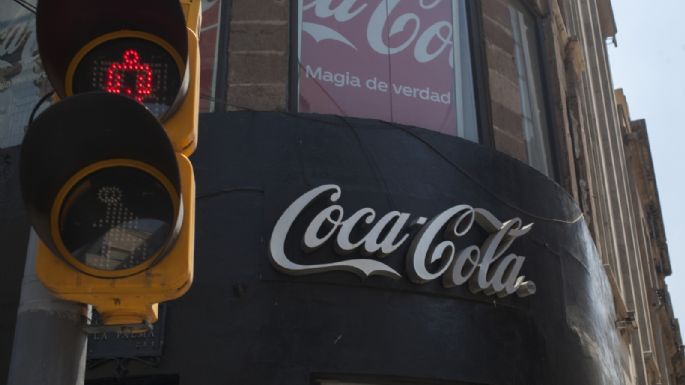Coca-Cola Femsa aumenta precios a refrescos jugos y agua a partir de mañana