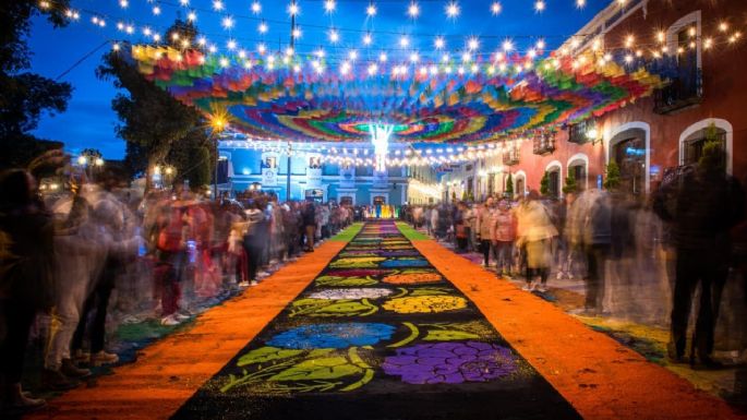 México logra Récord Guinness con mega alfombra de aserrín de Huamantla