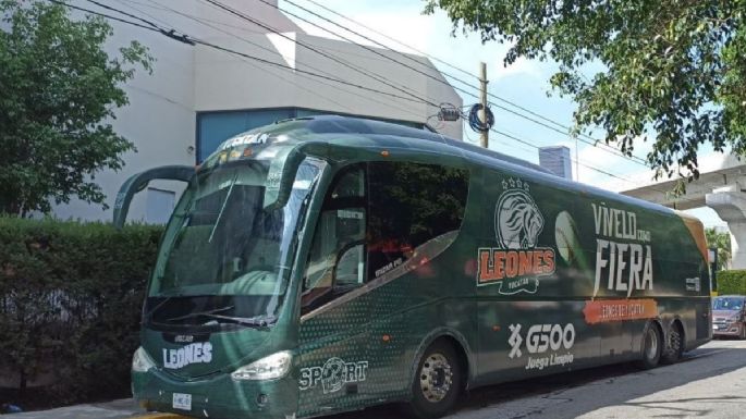 Atacan camión de Leones de Yucatán en la autopista Puebla-México