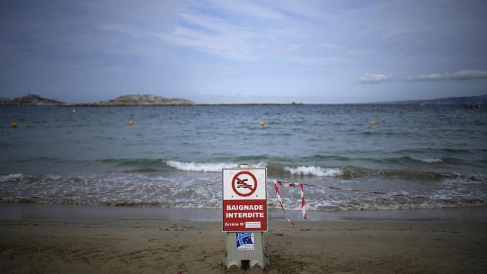 Encuentran casi 850 kilos de cocaína en una playa en Francia