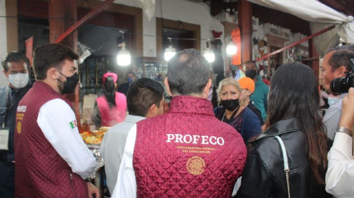 Profeco y municipio de Pátzcuaro revisan local donde vendían enchiladas a más de 800 pesos