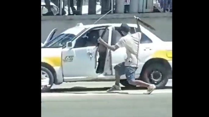 Un sujeto agrede con machete a un taxista en Acapulco (Video)