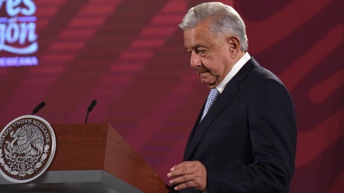 AMLO pide a Murillo Karam hablar sobre la "verdad histórica": "que diga quién le dio la orden"