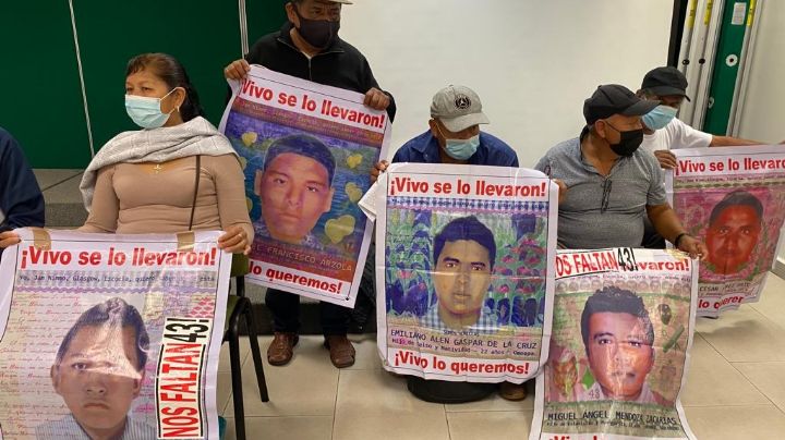 Colectivos de los 43 normalistas de Ayotzinapa exigen investigar la muerte de "Don Cheque"