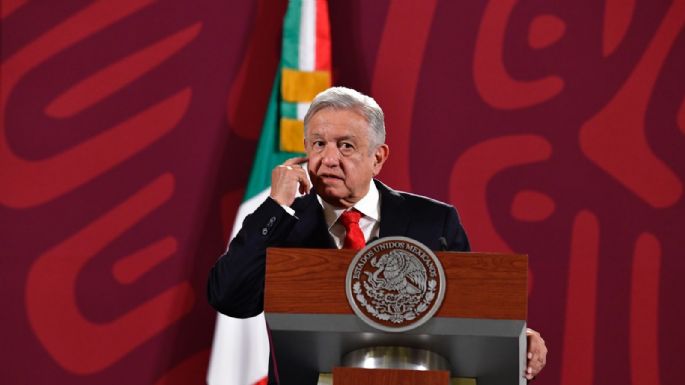 AMLO ordena a Semar abrir los archivos relacionados con la "Guerra Sucia"