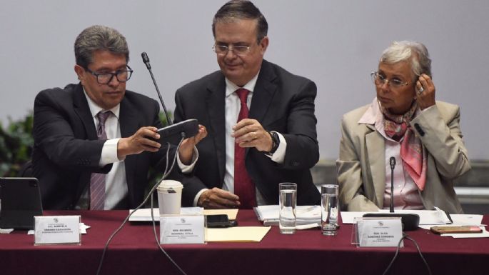 En plenaria, Ebrard presume logros en SRE y cuestiona a Ken Salazar sobre tráfico ilegal de armas