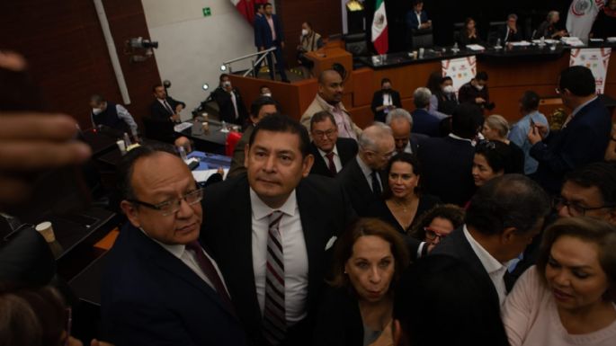 Oposición rechaza al morenista Alejandro Armenta para presidir la Mesa Directiva del Senado