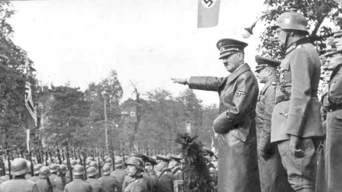 Daños causados por la Alemania nazi en la II Guerra Mundial son de mil 300 mde: Polonia