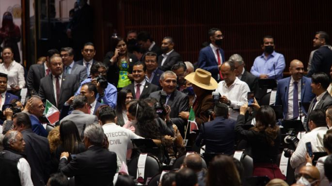 Morena retrasa instalación del Congreso General en San Lázaro; Adán Augusto entrega informe de AMLO