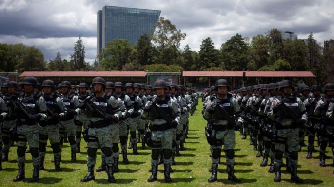 AMLO exhorta a gobernadores a que fijen postura sobre la reforma a la Guardia Nacional