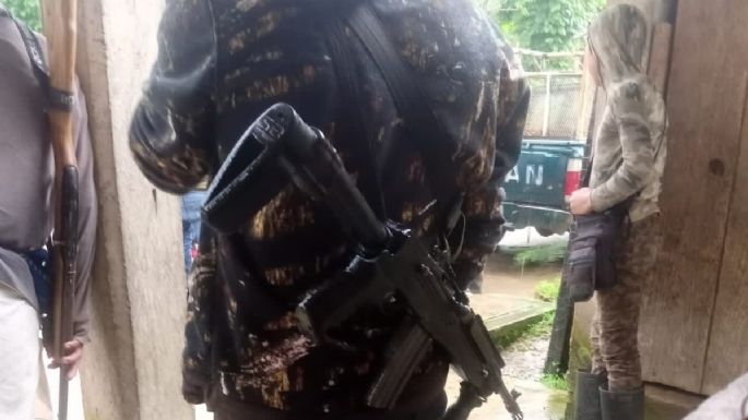 Civiles armados retienen a un soldado en Chenalhó, Chiapas (Video)