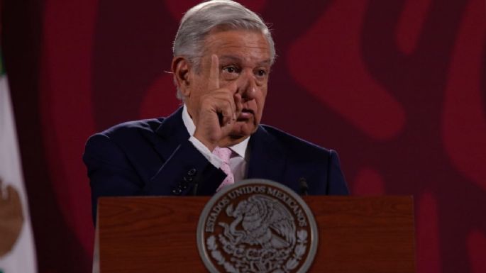 AMLO dice que su gobierno no reprime ni asesina a periodistas