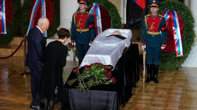Miles despiden a Gorbachov en un funeral sin Putin ni homenajes de Estado