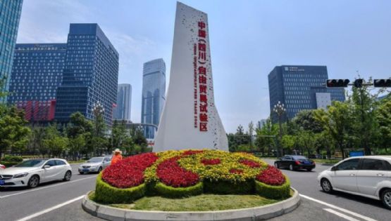 China amplía la entrada sin visa a más de 70 países para atraer turistas