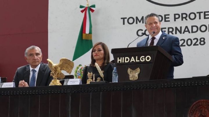 Menchaca asume como gobernador de Hidalgo; “dejaremos atrás la corrupción”, dice