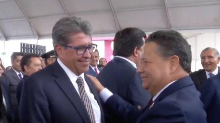 Ricardo Monreal fue abucheado durante la toma de posesión de Julio Menchaca en Hidalgo (Video)