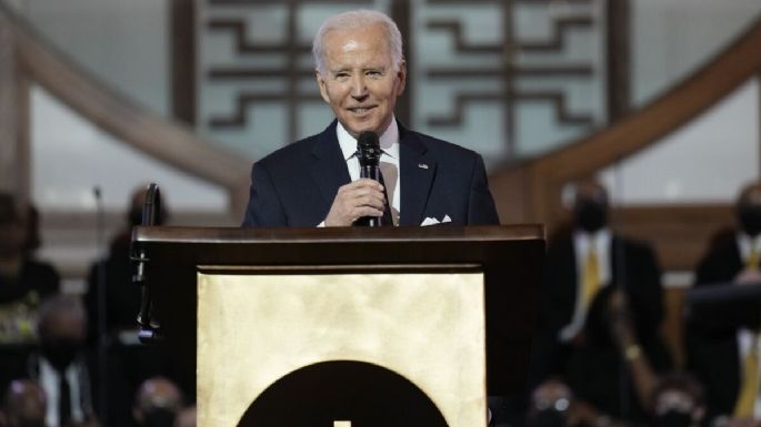 Biden dice que la democracia se encuentra en momento peligroso