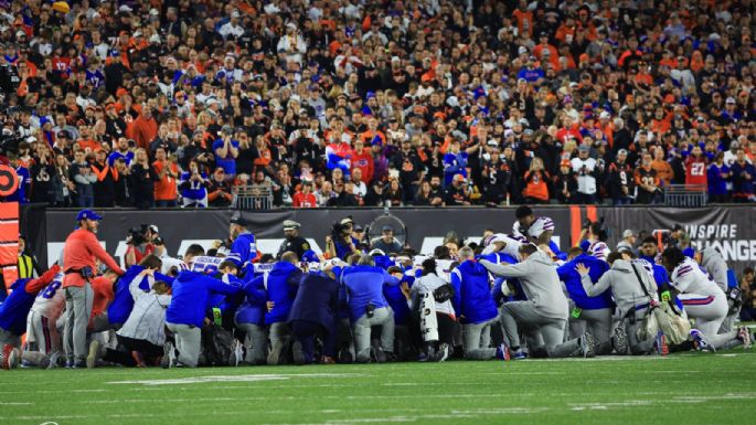 NFL: Damar Hamlin, de los Bills de Buffalo, se desvaneció tras recibir duro golpe