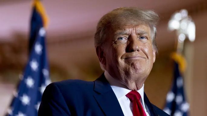 Abogado de Trump se declara "totalmente dispuesto" a testificar contra el expresidente