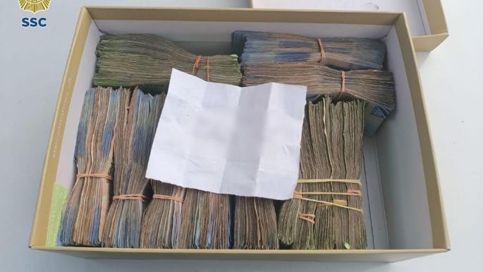 CDMX: Caen tres hombres que llevaban casi un millón de pesos en una caja de zapatos