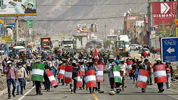 Perú: Manifestaciones, represión… y una presidenta acusada de genocidio