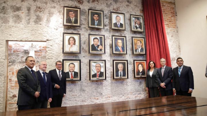 El Senado inaugura su “egoteca” con retratos del “Jefe” Diego, Creel, Beltrones, Monreal...