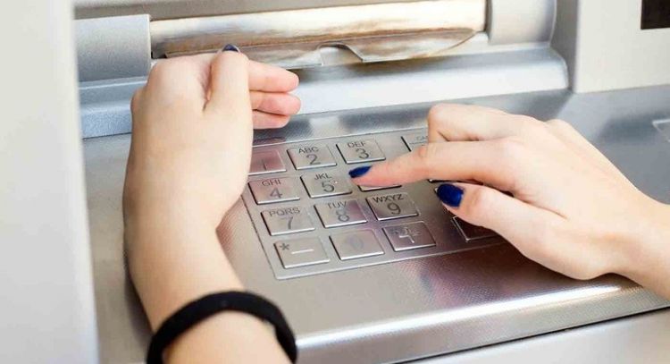 Bancos cerrarán durante tres días seguidos en mayo: estas son las fechas