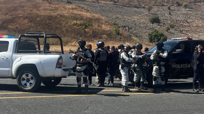 Matan a tres hombres sobre la carretera Morelia-Jocotepec