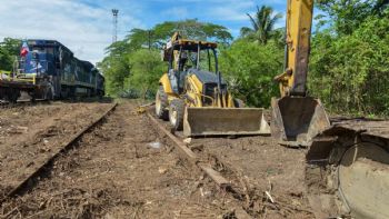 Gobierno federal y empresa desacatan orden judicial para extraer piedra para el Tren Interoceánico