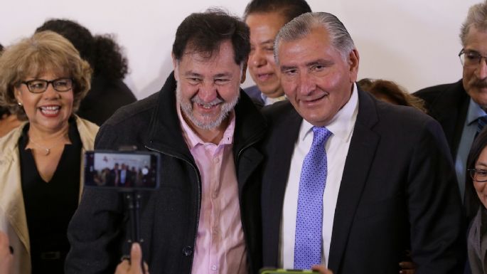 Fernández Noroña se estrena en pasarela de "corcholatas"; denuncia arrogancia y sectarismo en Morena