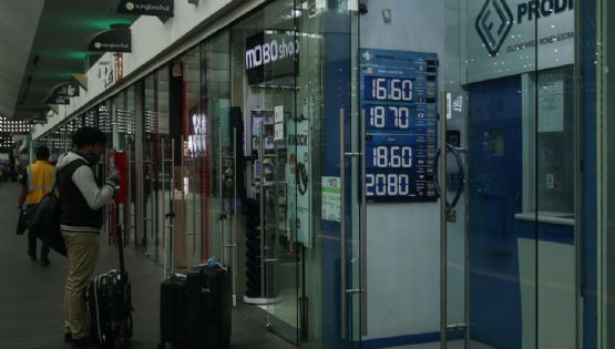 Peso se fortalece frente al dólar y expectativa de la decisión de la Fed
