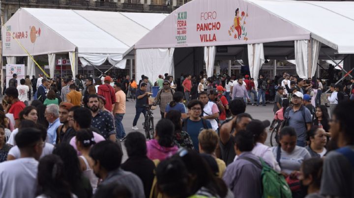 Inauguran la Feria Internacional del Libro en el Zócalo de la CDMX