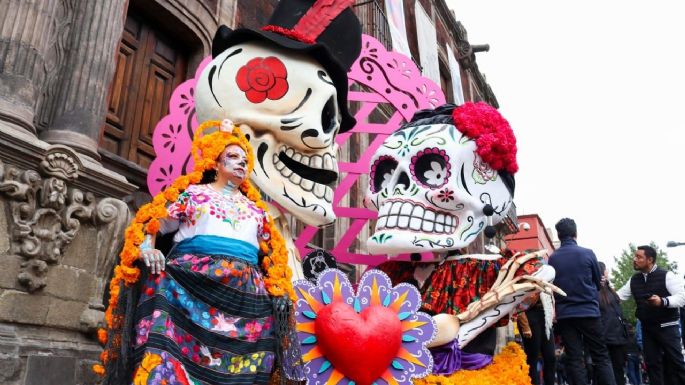 Megaofrenda, desfile, paseo nocturno... así será la celebración de Día de Muertos en la CDMX