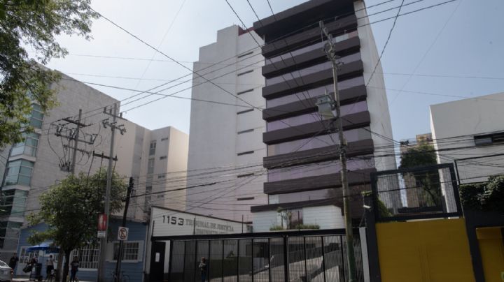 Por falta de recursos Tribunal de Justicia Administrativa de la CDMX se muda a edificio abandonado (Video)