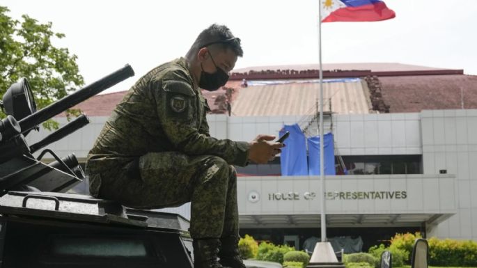 Ordenan a militares filipinos no usar inteligencia artificial ante riesgos de seguridad