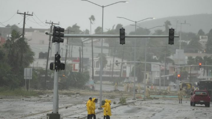 Huracán Norma toca tierra en Baja California Sur, mientras Tammy amenaza islas del Atlántico