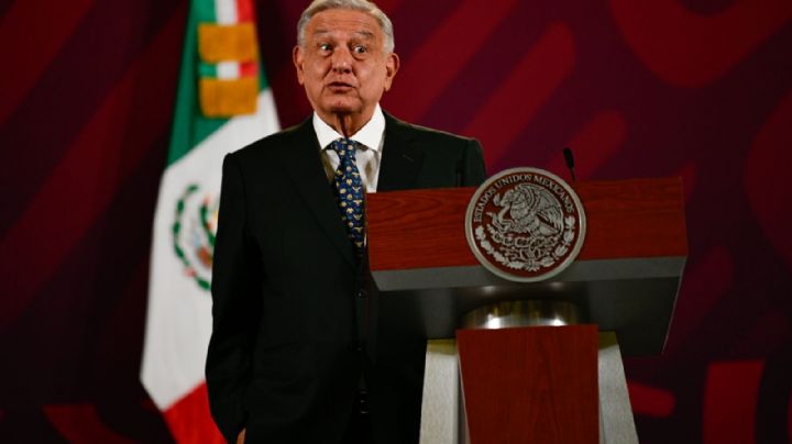 AMLO llama “traidorzuelos” a ministros que acudieron a marcha en defensa de fideicomisos del Poder Judicial