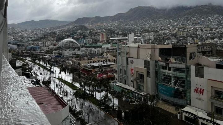 Gobierno de la CDMX envía contingente humanitario a Acapulco